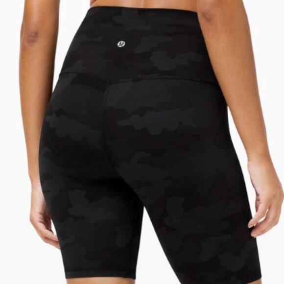 lululemon athletica Pants - NWT LULULEMON ALIGN BIKE SHORTS  HIGH RISE  8” Size 4 Heritage 365 Camo NEW